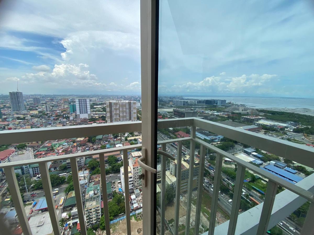 Coast Stay By J 40Th Floor Penthouse مانيلا المظهر الخارجي الصورة