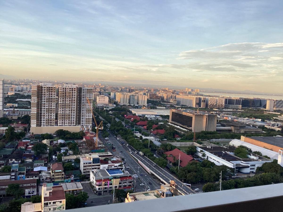 Coast Stay By J 40Th Floor Penthouse مانيلا المظهر الخارجي الصورة