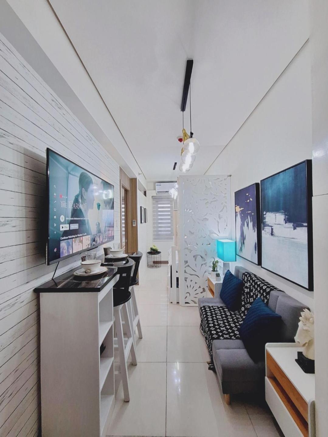 Coast Stay By J 40Th Floor Penthouse مانيلا المظهر الخارجي الصورة